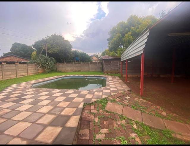 3 BEDROOM HOUSE FOR SALE IN DENNESIG